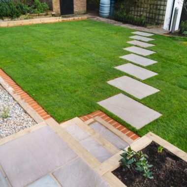 stepping-stone-pathway-backyard-840x560-75